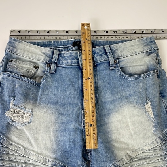 WT02 Bermuda distressed shorts SZ 30 - Picture 5 of 8